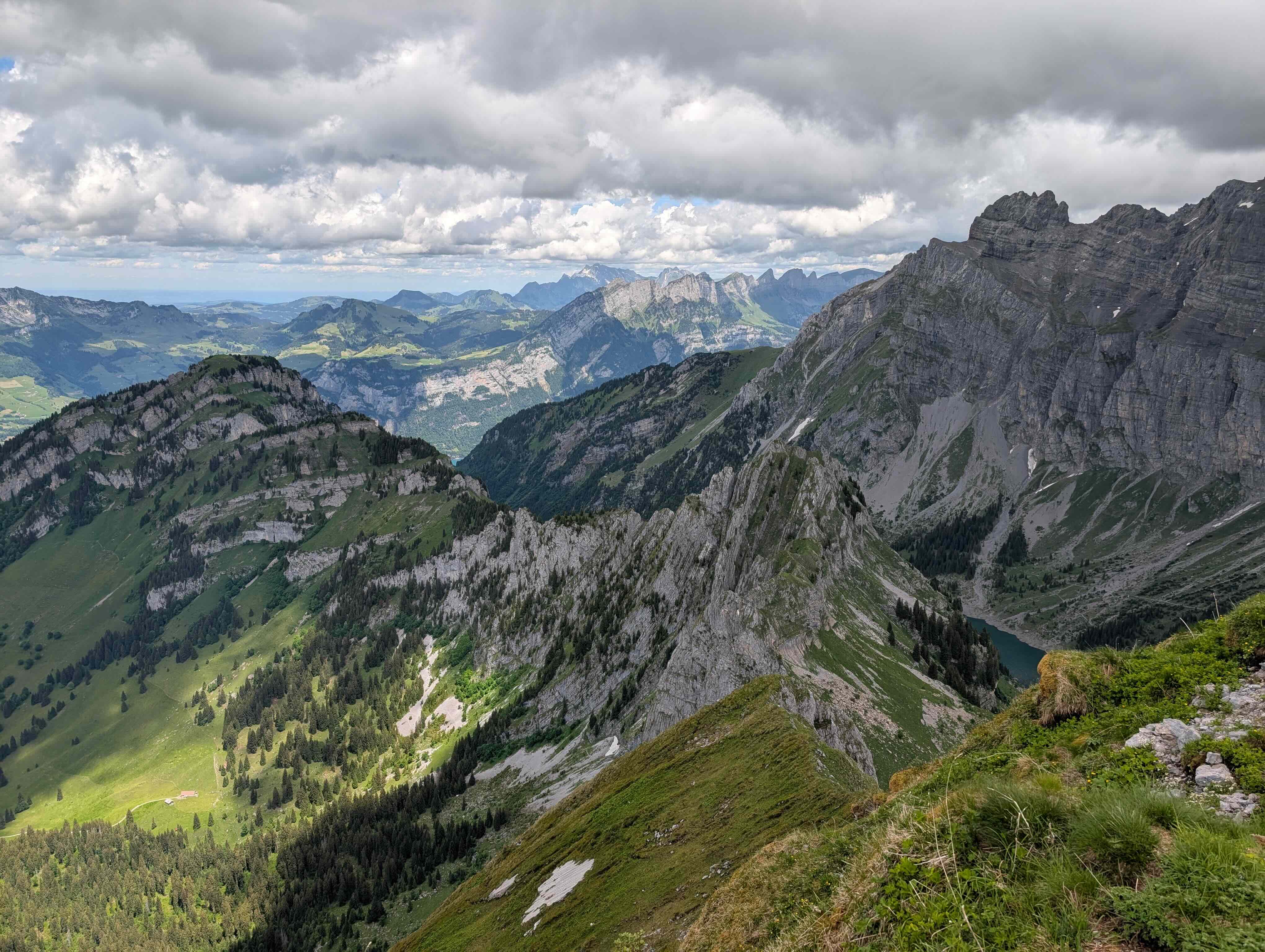 Blick Richtung Churfirsten/Amden